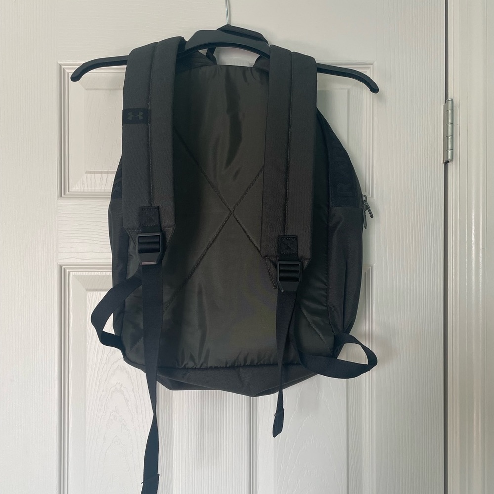 UA Loudon Backpack - Picture 3 of 5
